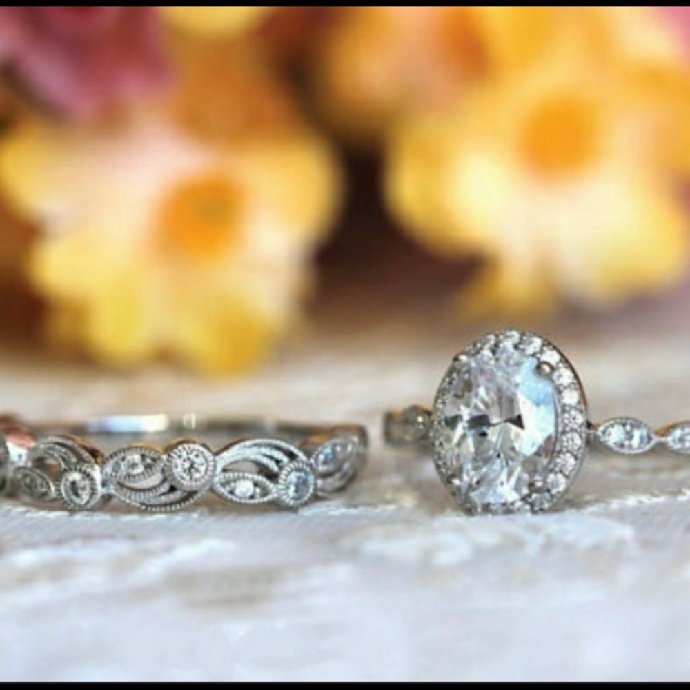 Vintage Art Deco oval halo sapphire silver  ring - Picture 4 of 5